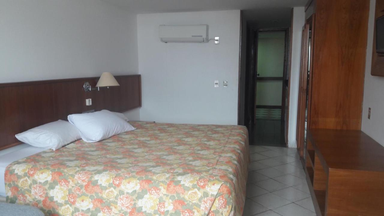 Apart Hotel Sol Vitoria Marina Сальвадор Экстерьер фото